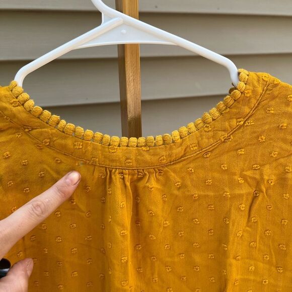 Mustard yellow womans gorgeous blouse unique pattern design - Picture 3 of 6